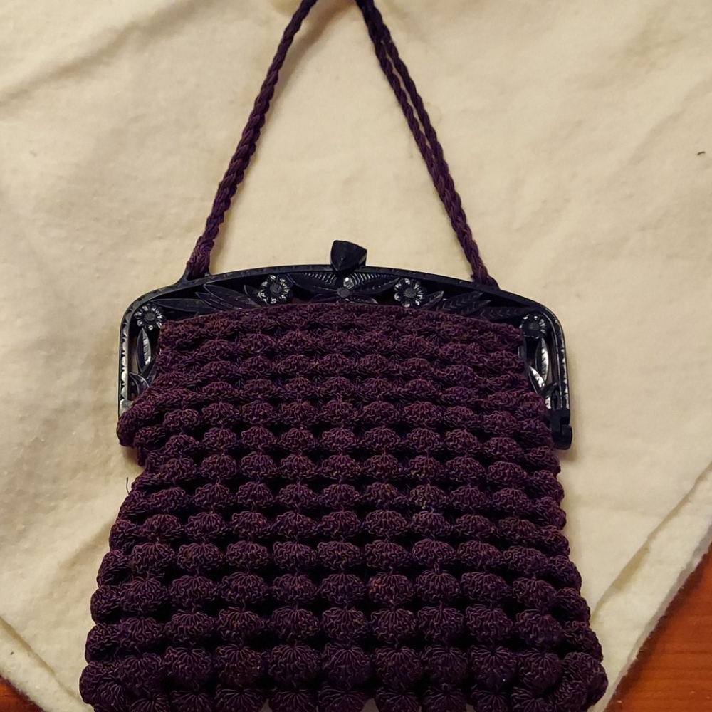 Vintage 1930 hand crocheted purse